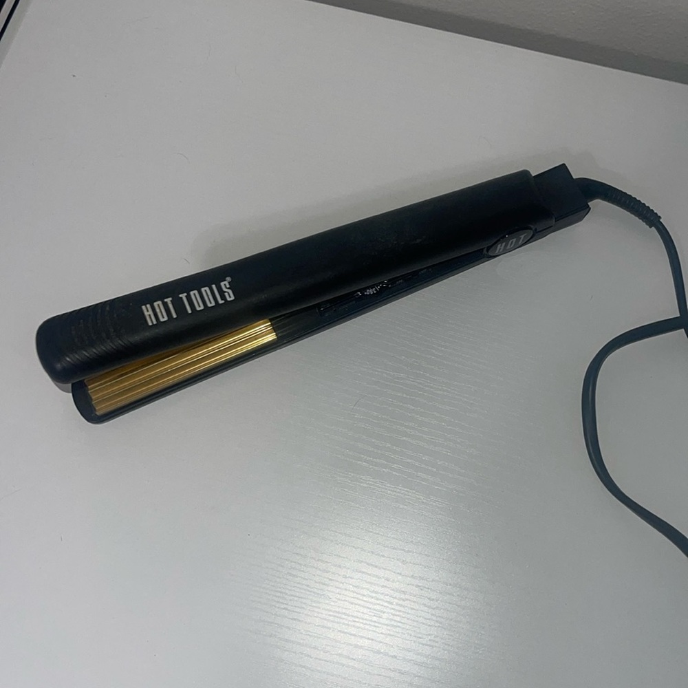 Hot Tools Crimper